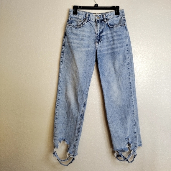 Free People We The Free Bonita Mom Jeans Blue Distressed Sz 27 - Picture 1 of 10